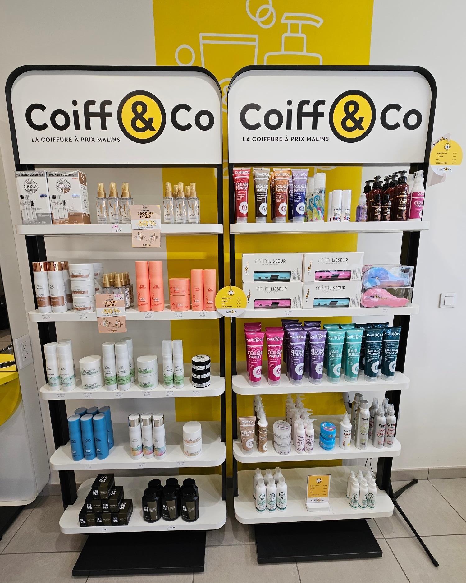 Espace vente pour entretenir vos cheveux à la maison avec les gammes Coiff&Co et Wella professionnel